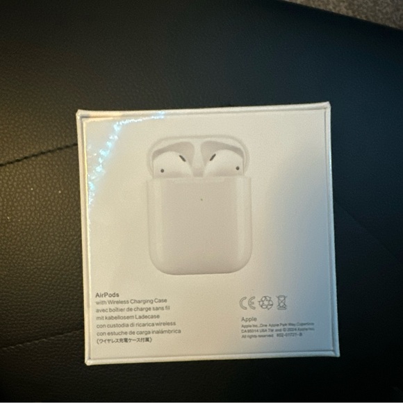 Apple AirPod Gen 2 - Picture 3 of 3